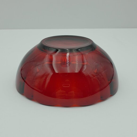 Arcoroc France Ruby Red Dessert Bowls Red Glass Scalloped Fruit Berry Bowls - Picture 7 of 8